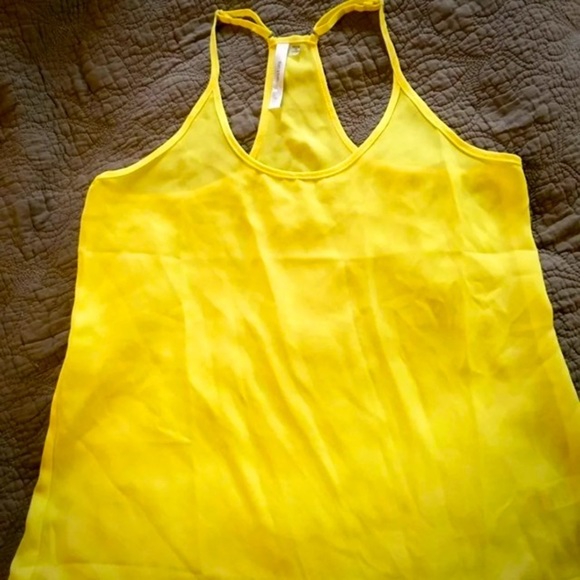 BRAND New- Yellow Adjustable Tank - Picture 1 of 4